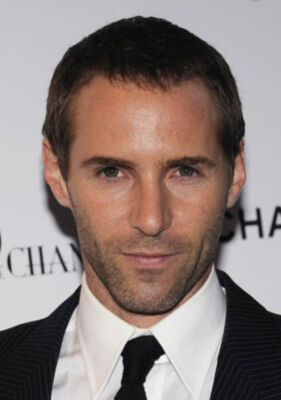 Official profile picture of Alessandro Nivola
