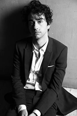 Official profile picture of Alex Wolff