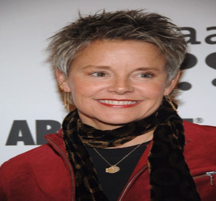 Official profile picture of Amanda Bearse
