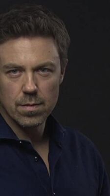Official profile picture of Andrew Buchan