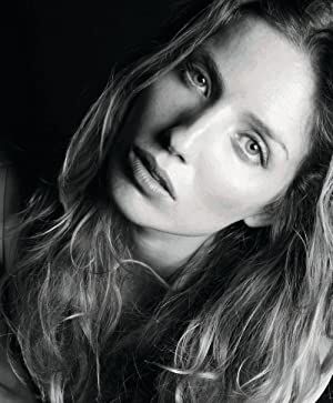 Official profile picture of Annabelle Wallis