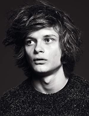 Official profile picture of Charlie Tahan