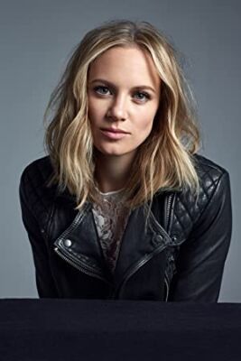 Official profile picture of Danielle Savre