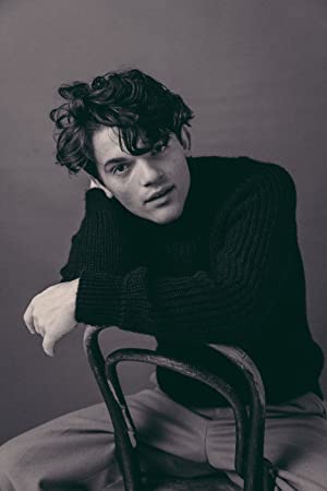 Official profile picture of Edward Bluemel