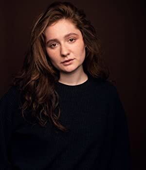 Official profile picture of Emma Kenney