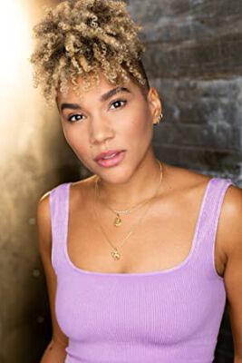 Official profile picture of Emmy Raver-Lampman