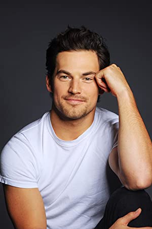 Official profile picture of Giacomo Gianniotti