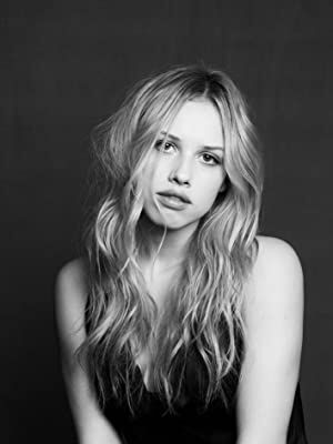 Official profile picture of Gracie Dzienny