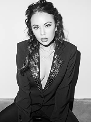 Official profile picture of Janel Parrish