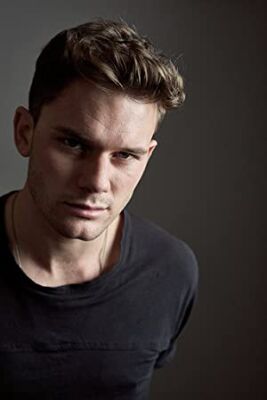 Official profile picture of Jeremy Irvine