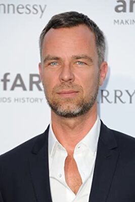 Official profile picture of JR Bourne