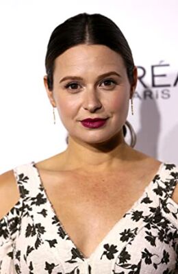 Official profile picture of Katie Lowes