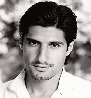 Official profile picture of Kayvan Novak