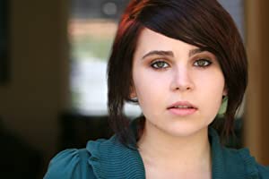 Official profile picture of Mae Whitman