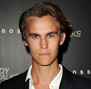 Official profile picture of Rhys Wakefield