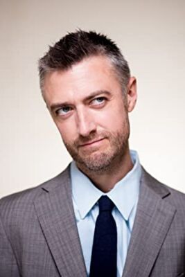 Official profile picture of Sean Gunn