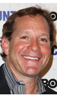 Official profile picture of Steve Guttenberg