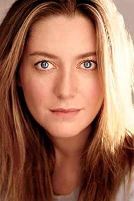 Official profile picture of Zoe Perry