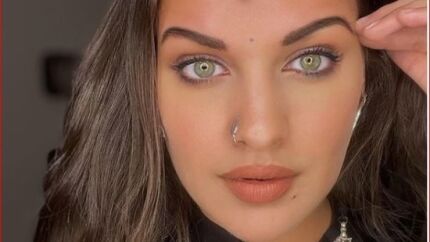 Official profile picture of Himanshi Khurana Songs